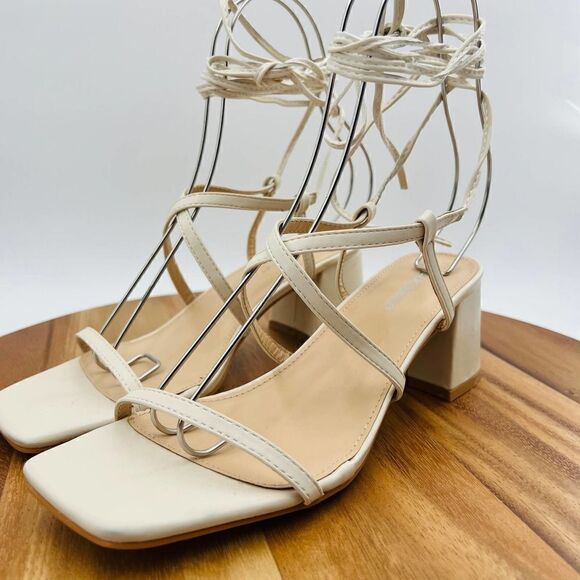 Public Desire Mabel Wide Fit Off White Ankle Tie Block Heeled Sandals Size UK 8W - Picture 2 of 13